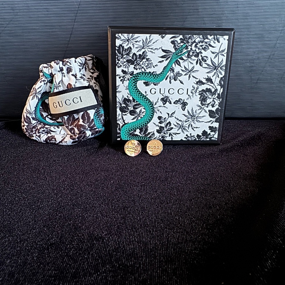 Authentic Gucci sterling silver trademark logo button stud earrings - Picture 6 of 13